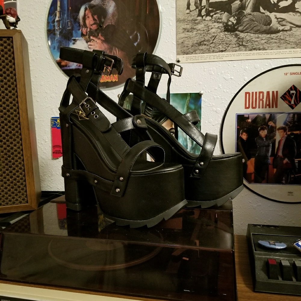 YRU Black Nightcall Platform Heels Sz:9